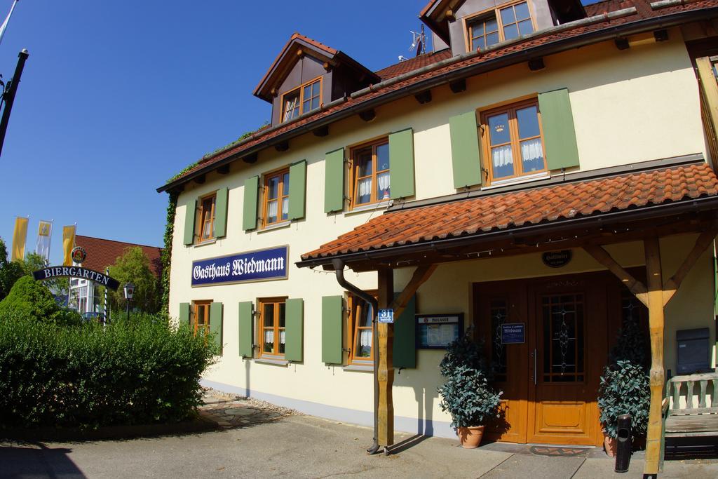 Gasthaus und Landhotel Wiedmann Eresing Exterior foto