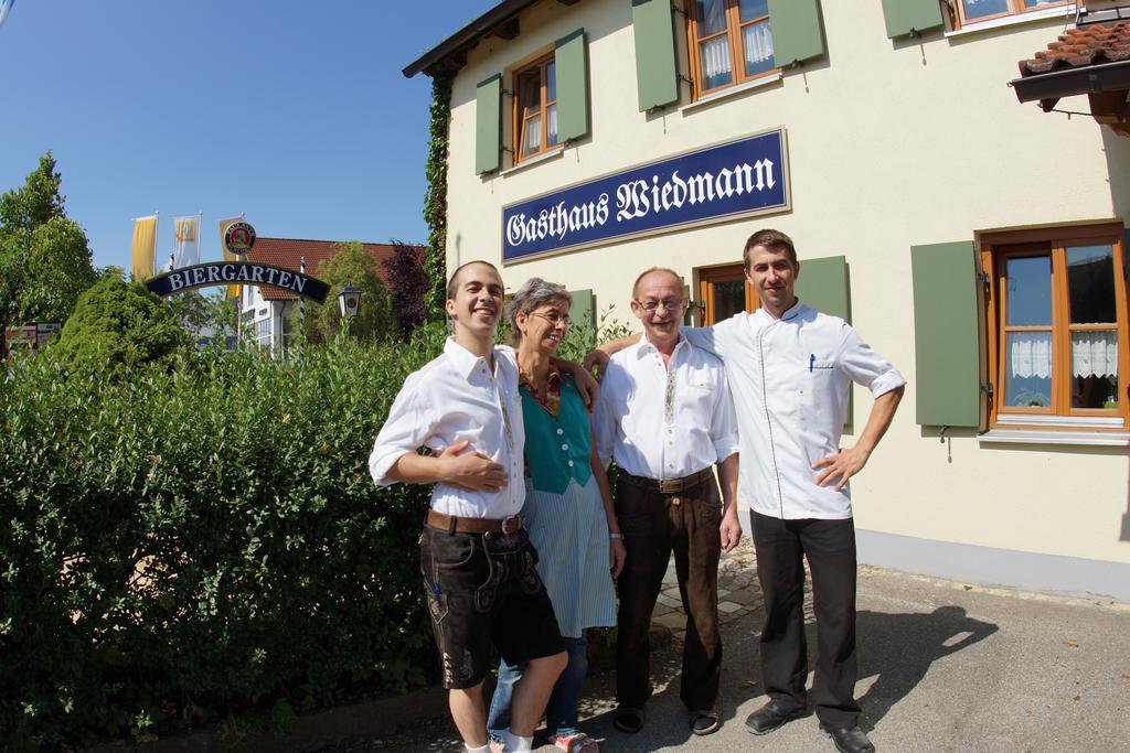 Gasthaus und Landhotel Wiedmann Eresing Exterior foto