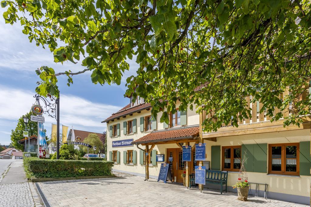 Gasthaus und Landhotel Wiedmann Eresing Exterior foto