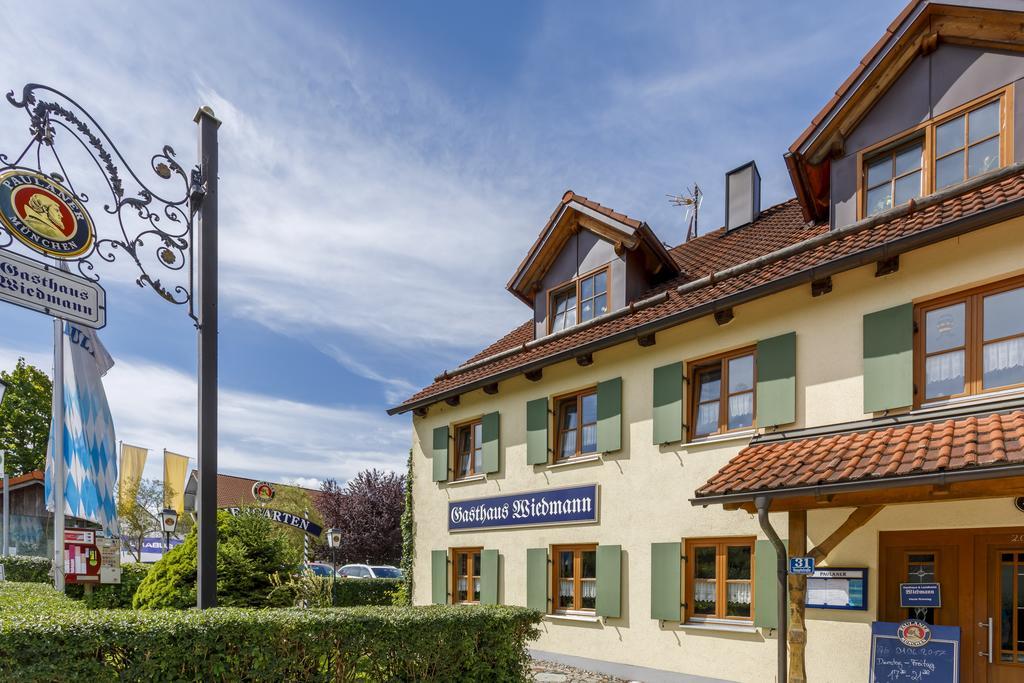 Gasthaus und Landhotel Wiedmann Eresing Exterior foto