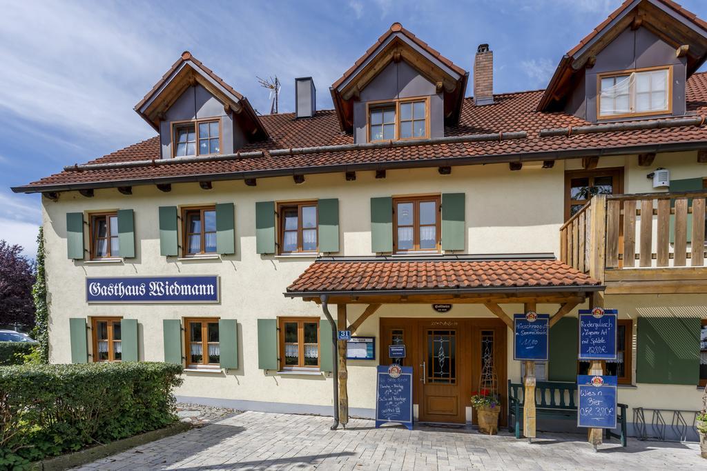Gasthaus und Landhotel Wiedmann Eresing Exterior foto